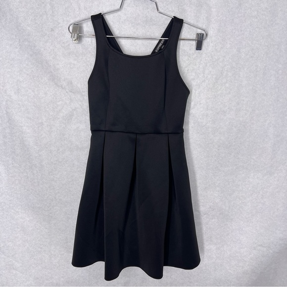 Express Dresses & Skirts - Express Size 2 Neoprene Open Back Scuba Dress Black Fit & Flare Chic